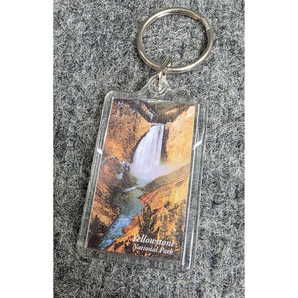 Yellowstone National Park Keychain With Waterfall Image - Picture 3 of 3